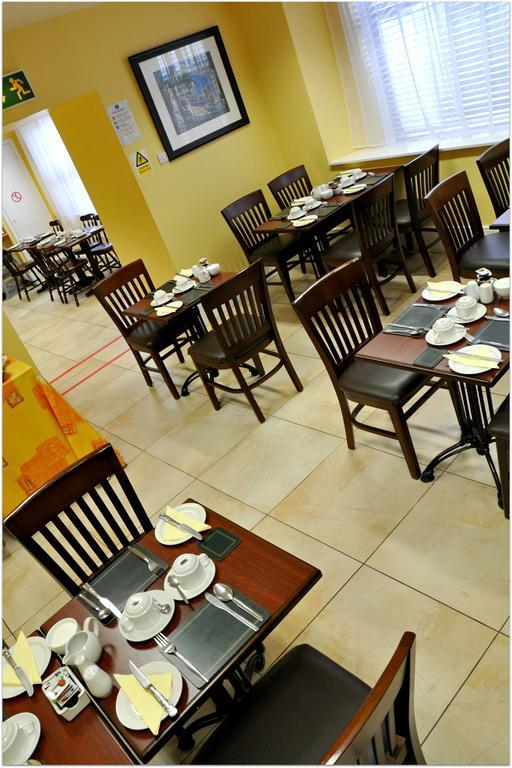 Maple Hotel Dublin Ngoại thất bức ảnh